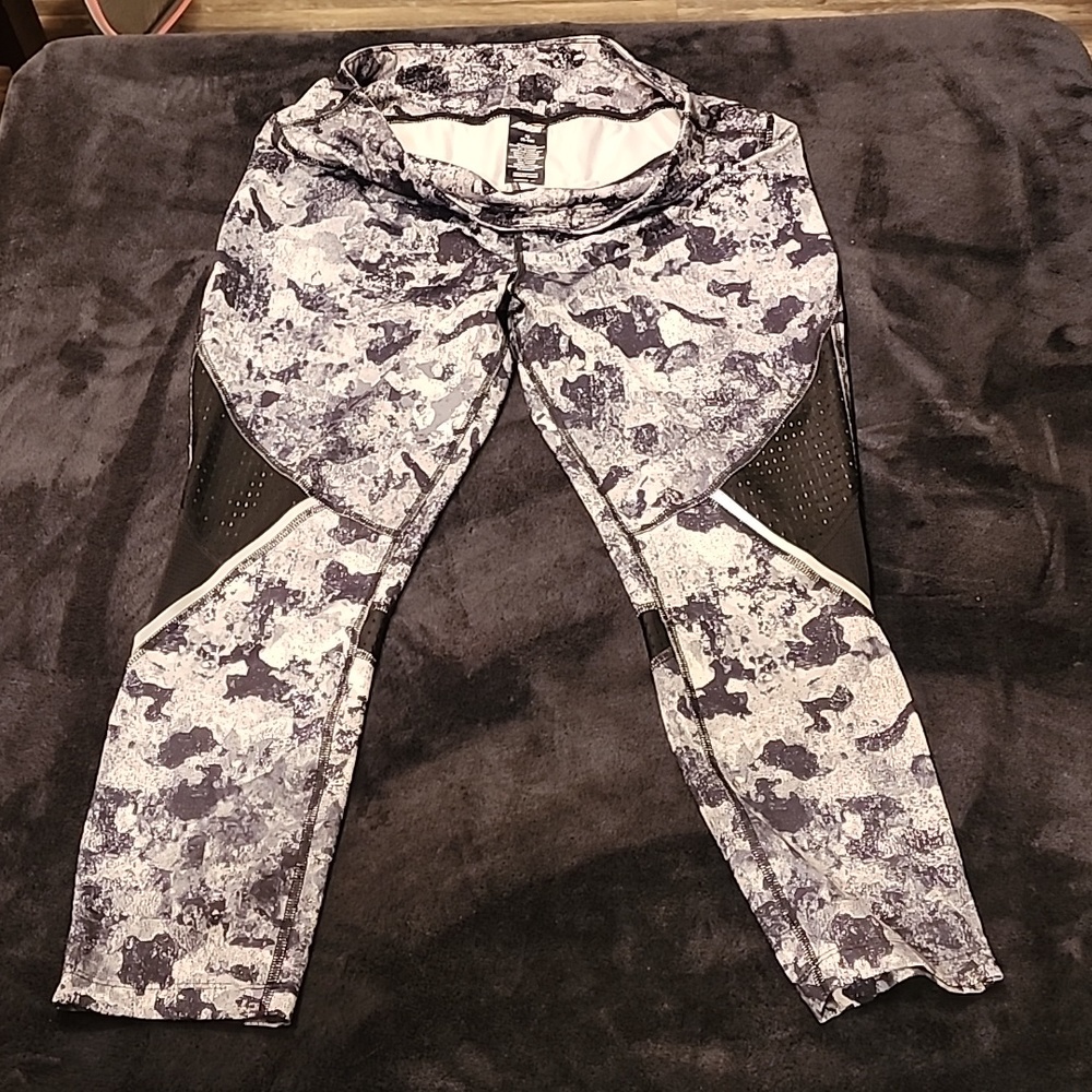 Ladies Avia stretch leggins